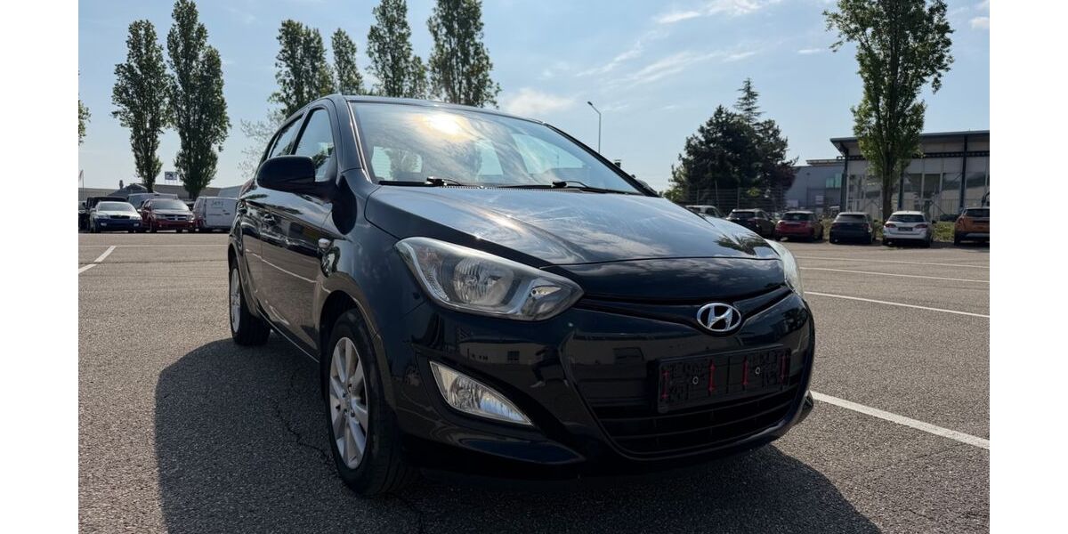Hyundai i20 159.570 km 6.550 &euro; Hockenheim 68766