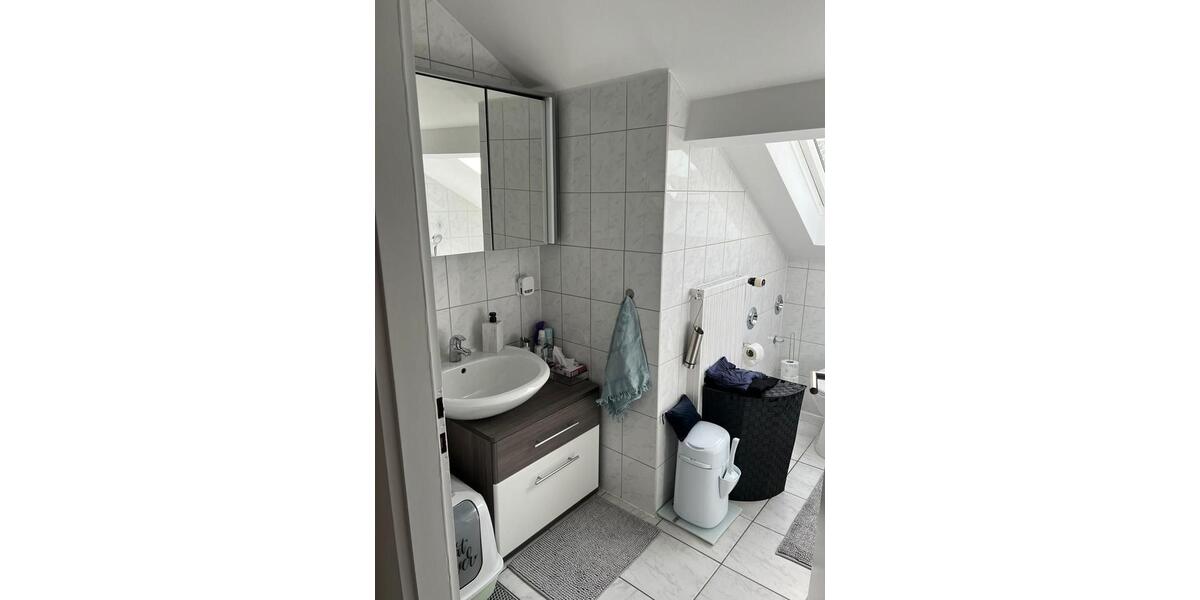 Dachgeschoßwohnung Rosenheim Aising - 3 Zimmer, 65 m&sup2;, 310.000&euro; | Angebot:26261855
