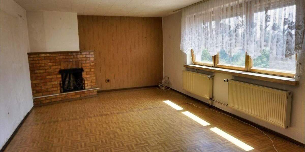 Mehrfamilienhaus, Wohnhaus Britz - 7 Zimmer, 264 m&sup2;, 294.000&euro; | Angebot:25685989