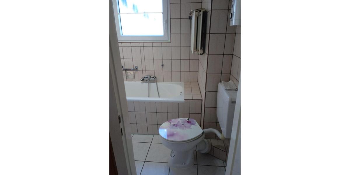 Einfamilienhaus Langenfeld (Rheinland) - 6 Zimmer, 200 m&sup2;, 1.600&euro; | Angebot:25378279