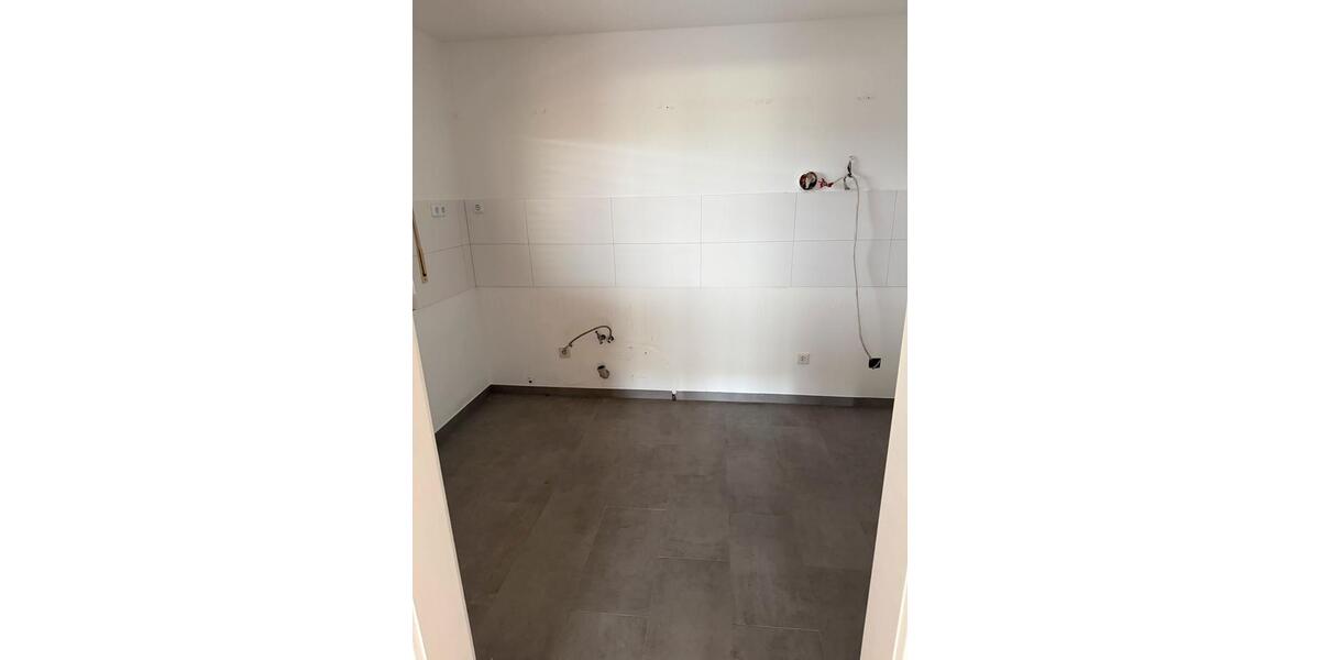 Etagenwohnung Pohlheim - 2 Zimmer, 85 m&sup2;, 1.050&euro; | Angebot:26337427