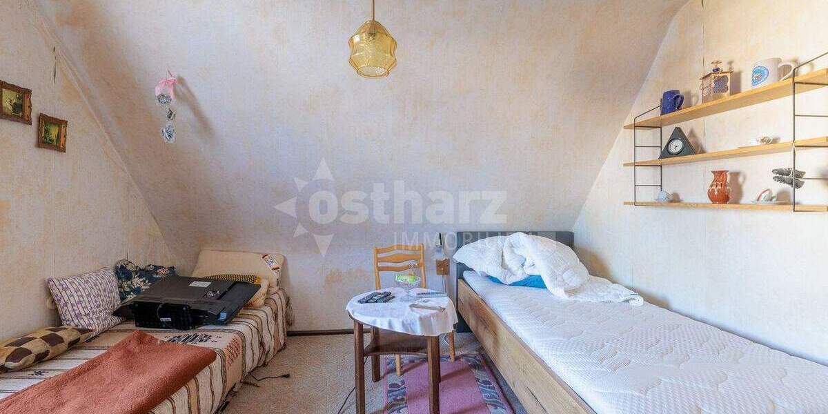 Doppelhaushälfte Ballenstedt - 3 Zimmer, 95 m&sup2;, 60.000&euro; | Angebot:25676682
