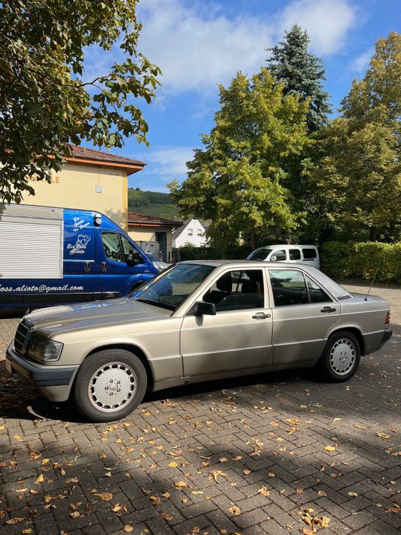 Mercedes-Benz 190 94.385 km 10.000 € Schweppenhausen 55444