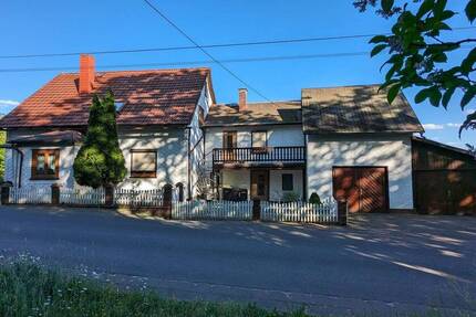 Einfamilienhaus mit Blick auf die umliegenden Gewässer. 6 zimmer