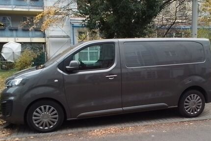 Opel Vivaro 91.000 km 18.900 € Berlin 10315