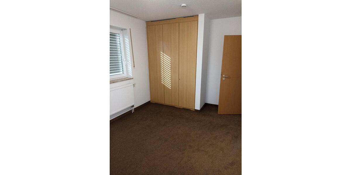 Doppelhaushälfte Vilseck - 9 Zimmer, 138 m&sup2;, 280.000&euro; | Angebot:27110725