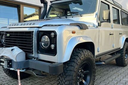 Land Rover Defender 110.733 km 42.800 &euro; Rosenheim 83024
