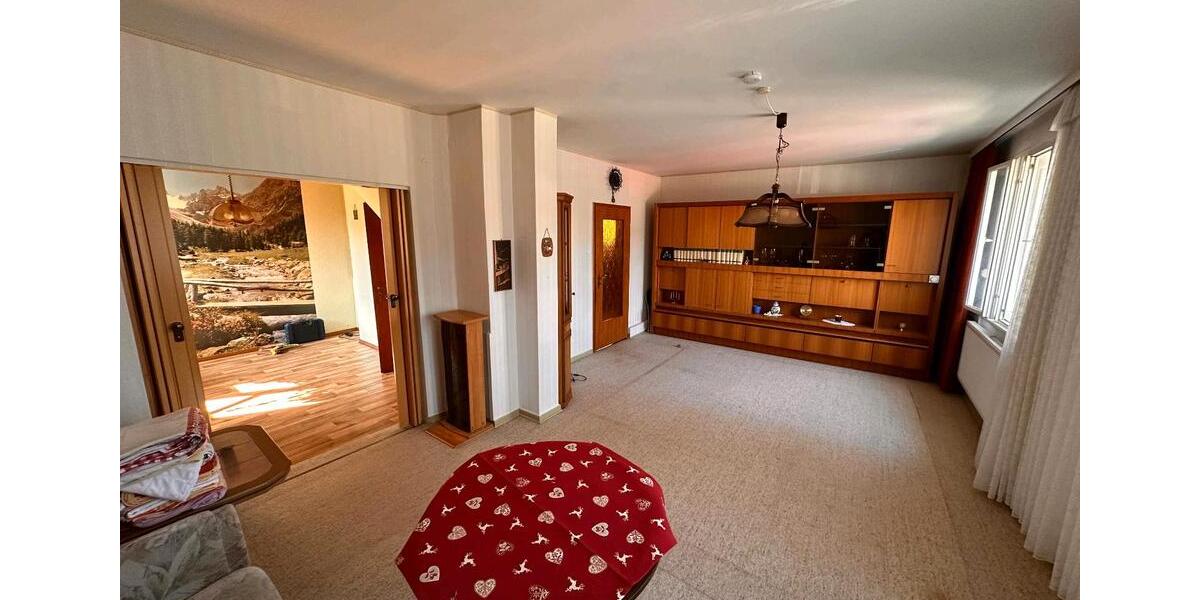 Einfamilienhaus Uetze - 7 Zimmer, 150 m&sup2;, 229.000&euro; | Angebot:26619953