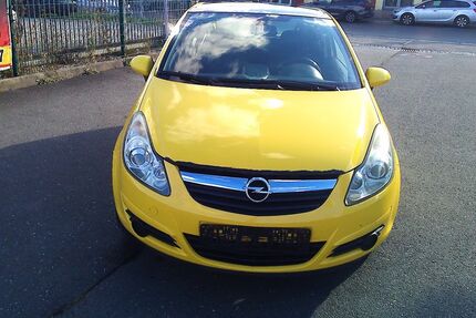 Opel Corsa 236.000 km 1.000 &euro; Plauen 08523