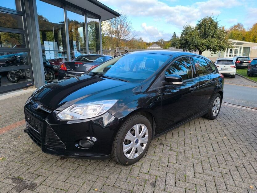 Ford Focus 140.000 km 4.990 € Lügde 32676