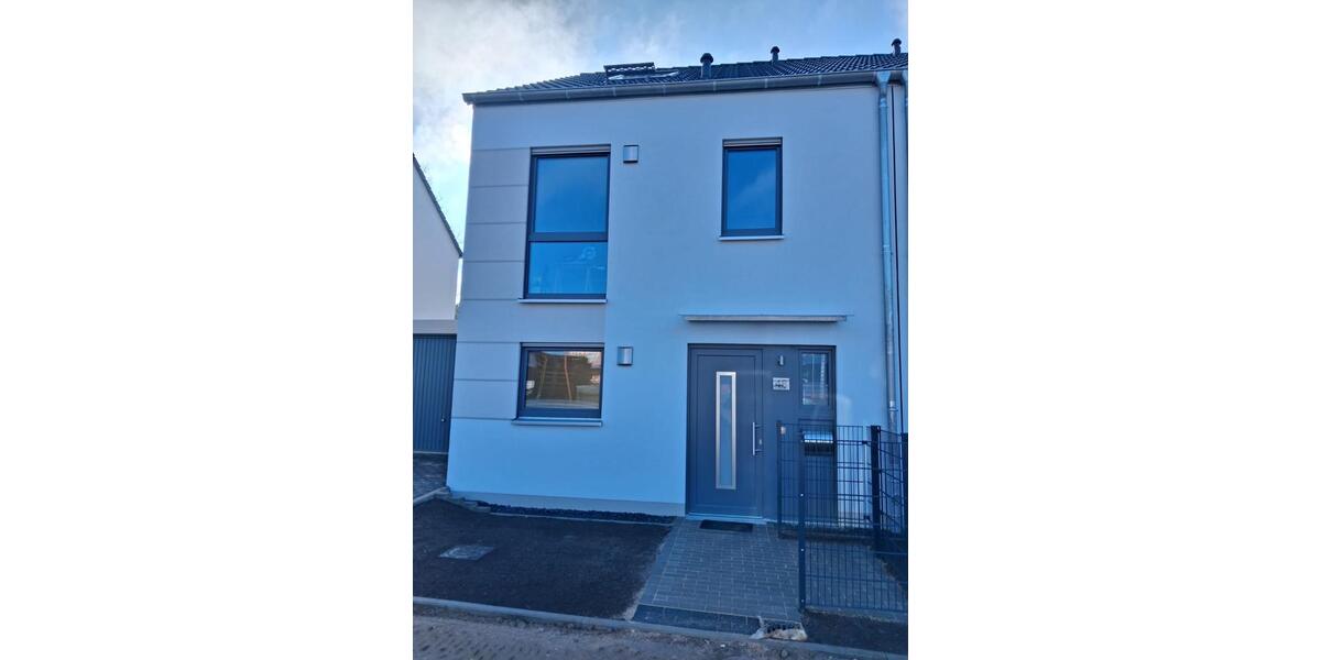 Doppelhaushälfte Viersen Boisheim - 5 Zimmer, 128 m&sup2;, 1.590&euro; | Angebot:25057865