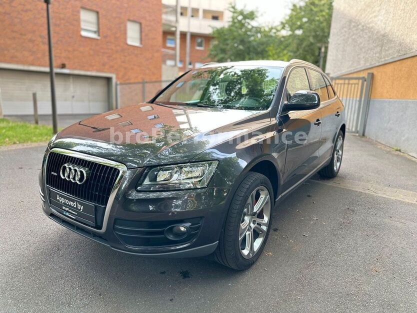 Audi Q5 217.000 km 9.900 € Essen 45145