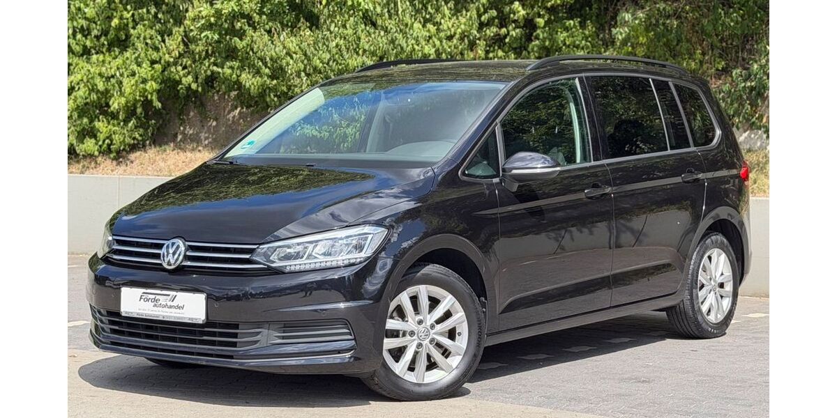 VW Touran 106.500 km 17.490 &euro; Kiel 24147
