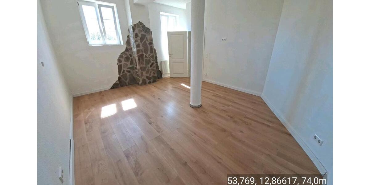 Erdgeschoßwohnung Malchin - 2 Zimmer, 86 m&sup2;, 590&euro; | Angebot:26456346
