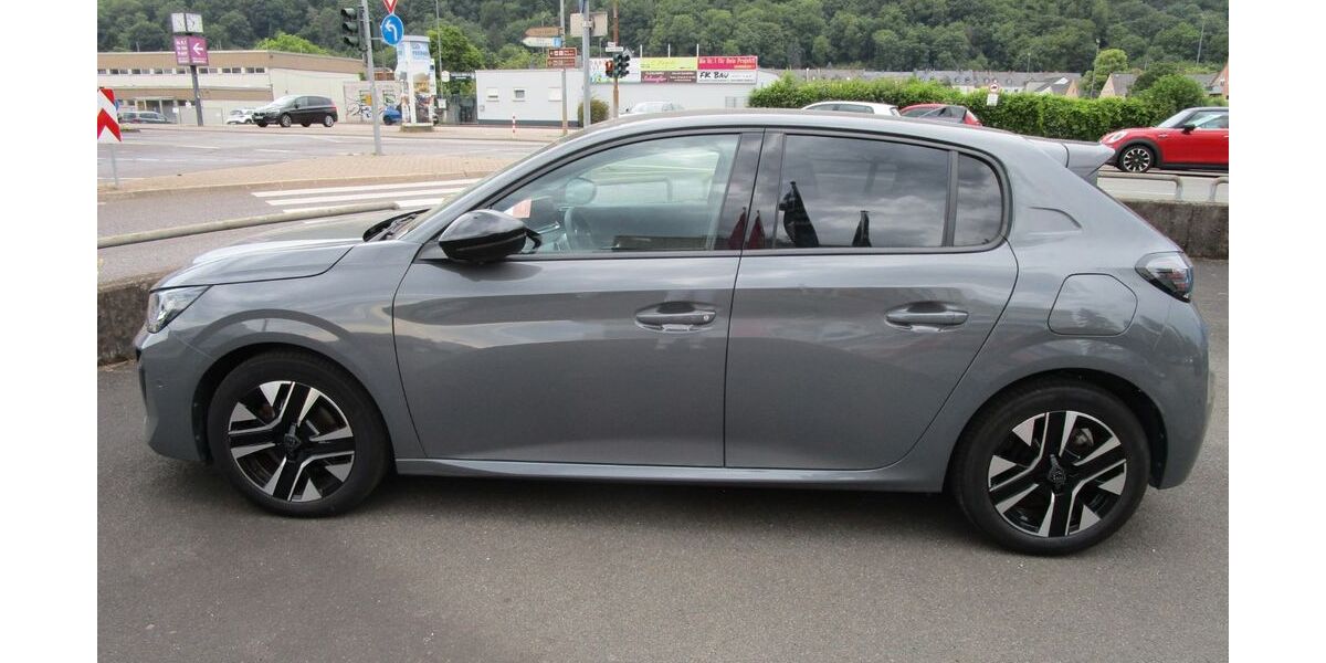 Peugeot 208 27.528 km 17.690 &euro; Trier 54294