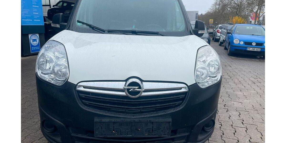 Opel Combo 105.815 km 7.499 &euro; Pforzheim 75179