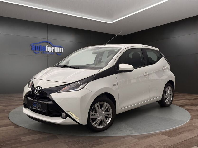 Toyota Aygo (X) 10.500 km 9.990 € Stockstadt am Rhein 64589