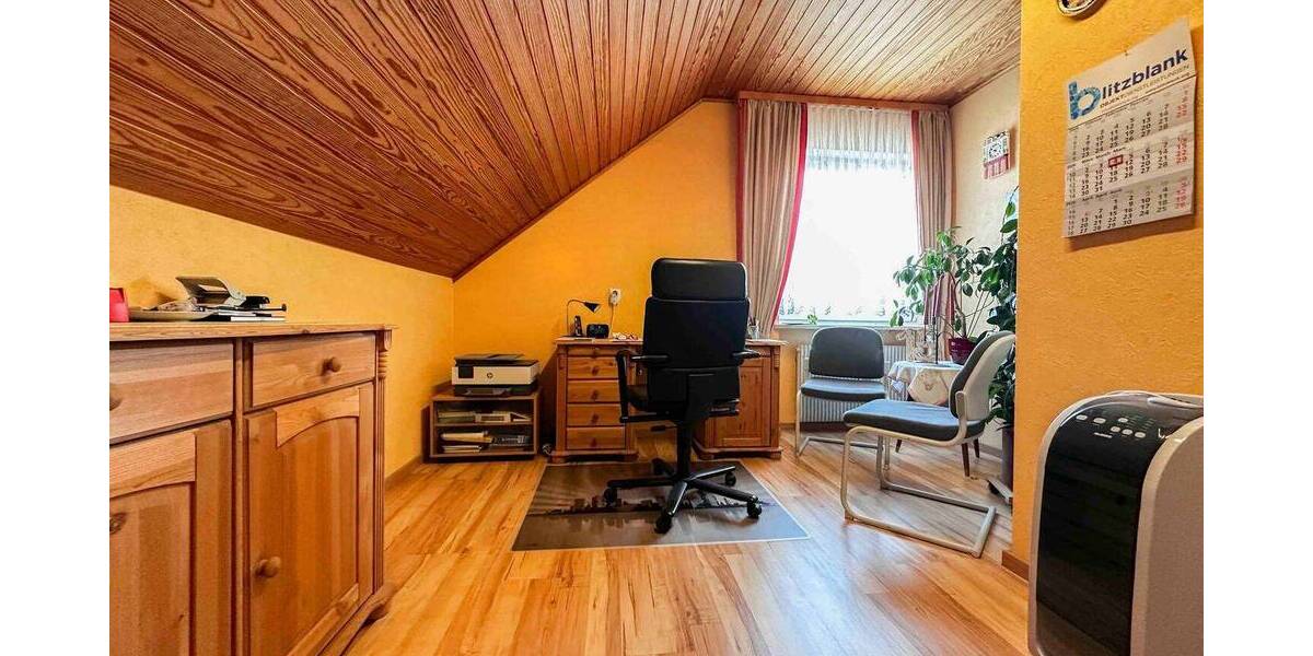 Doppelhaushälfte Nürnberg Schweinau - 8 Zimmer, 179 m&sup2;, 589.000&euro; | Angebot:26028374