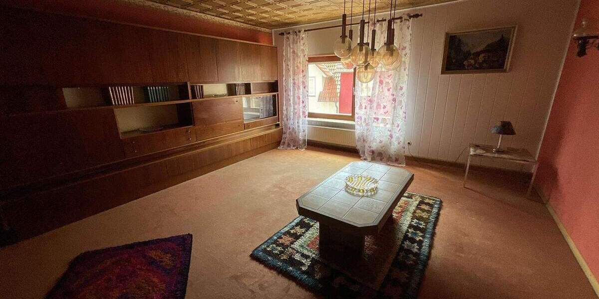 Mehrfamilienhaus, Wohnhaus Bad Brückenau - 5 Zimmer, 187 m&sup2;, 165.000&euro; | Angebot:25668473