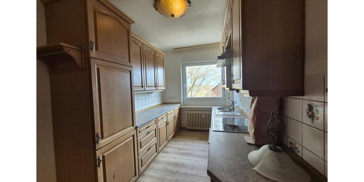 Dachgeschoßwohnung Lübbecke - 5 Zimmer, 190 m&sup2;, 950&euro; | Angebot:26232672
