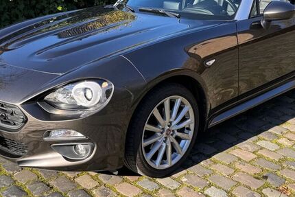 Fiat 124 Spider