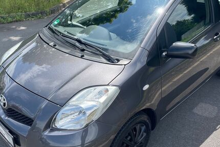 Toyota Yaris 62.000 km 5.780 &euro; Neuwied 56566