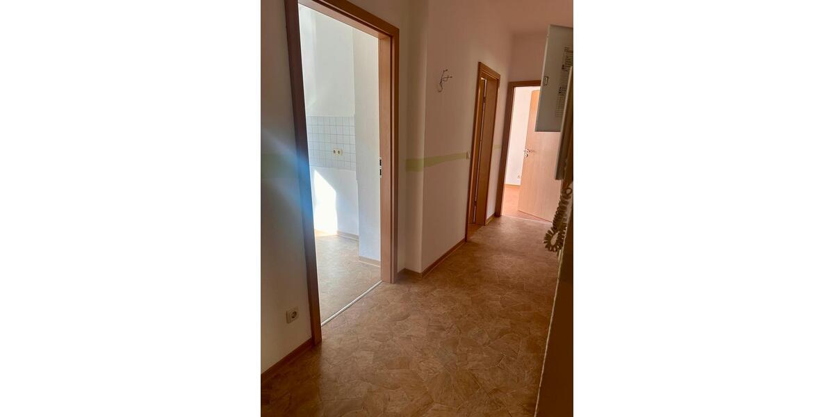 Etagenwohnung Gößnitz - 3 Zimmer, 62 m&sup2;, 360&euro; | Angebot:25633293