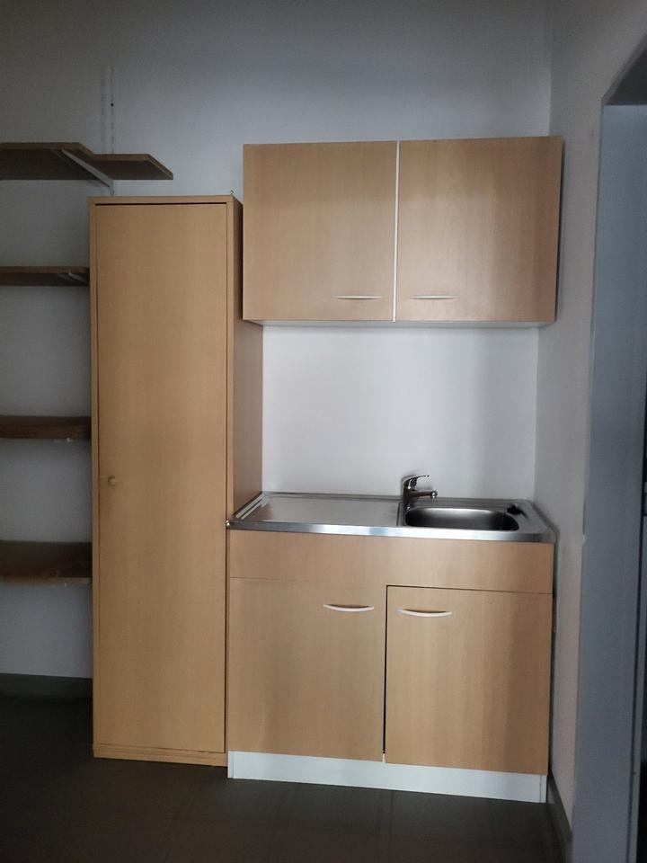 Attraktive Gewerbemieteinheit in Neustrelitz, Strelitzer Straße zimmer