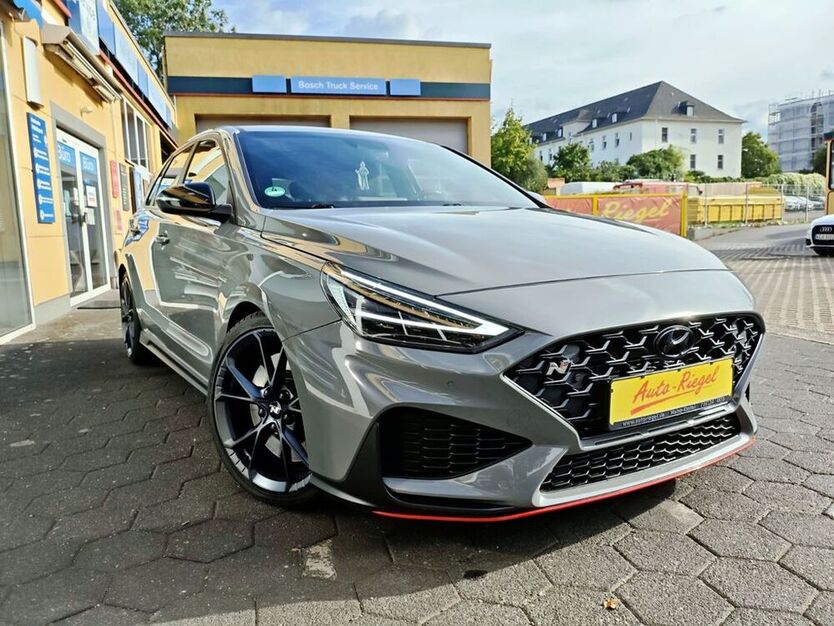 i30