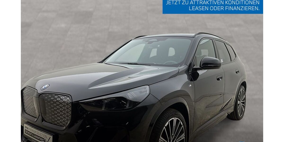 BMW iX1 38.336 km 40.614 &euro; Barsbüttel bei Hamburg 22885