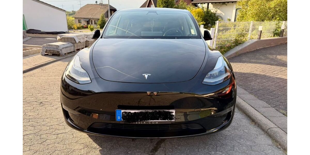 Tesla Model Y 58.000 km 38.999 &euro; Ney 56283