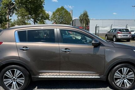 Kia Sportage 95.000 km 17.900 &euro; Lollar 35457
