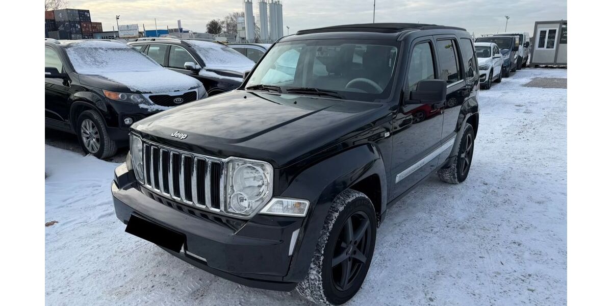 Jeep Cherokee 255.000 km 4.990 &euro; München 81829