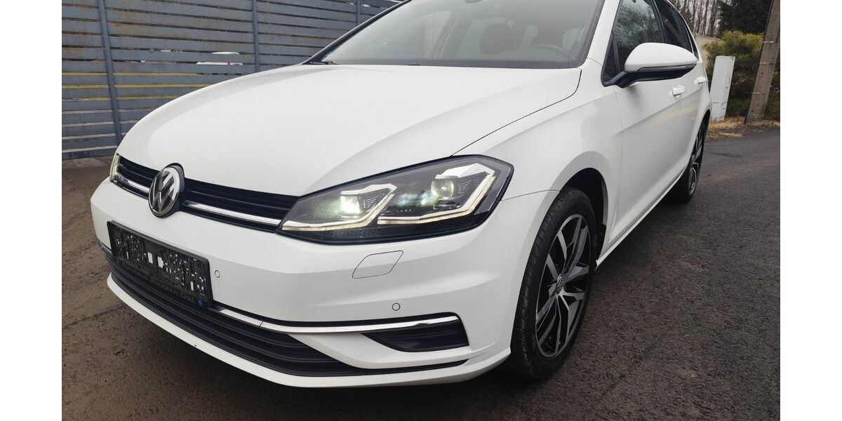 VW Golf 121.000 km 13.800 &euro; Görlitz 02826