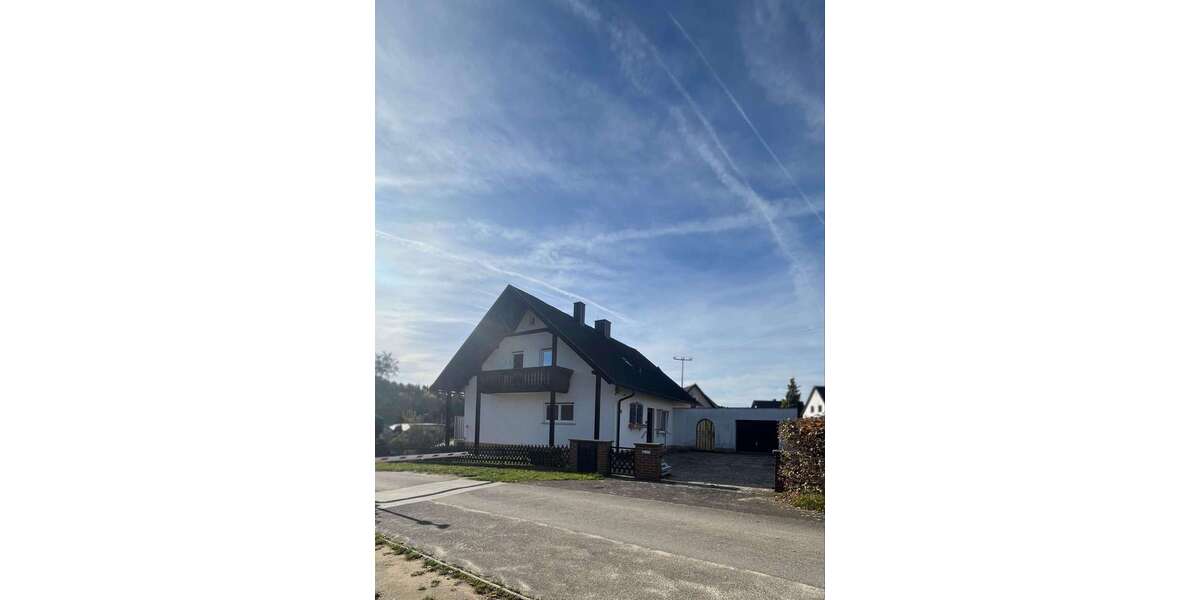 Haus zum Mieten in Bodenwöhr 1.200 € 150 m² 6 zimmer