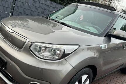 Kia Soul 124.000 km 4.999 &euro; Offenbach 63069