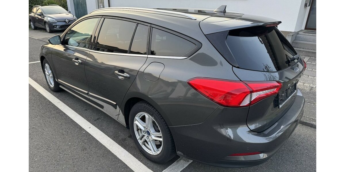 Ford Focus EcoBlue.Nav.Temp.Serv-Neu.EU6 GARANTIE.1Hd 93.000 km 12.900 &euro; Erftstadt 50374