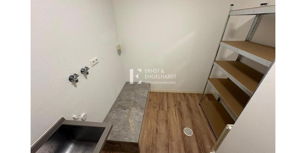 Reihenhaus Kitzingen - 5 Zimmer, 125 m&sup2;, 1.450&euro; | Angebot:25348853