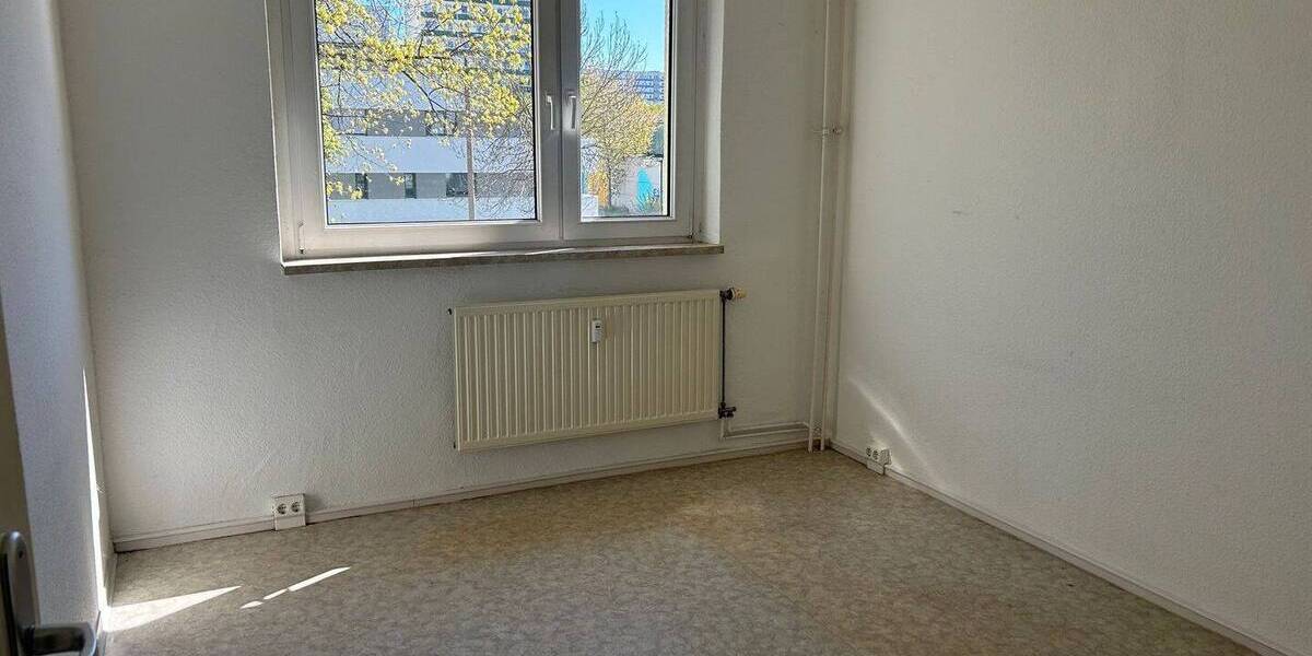 Zimmer Halle (Saale) Westliche Neustadt - 4 Zimmer, 65 m&sup2;, 362&euro; | Angebot:26289956