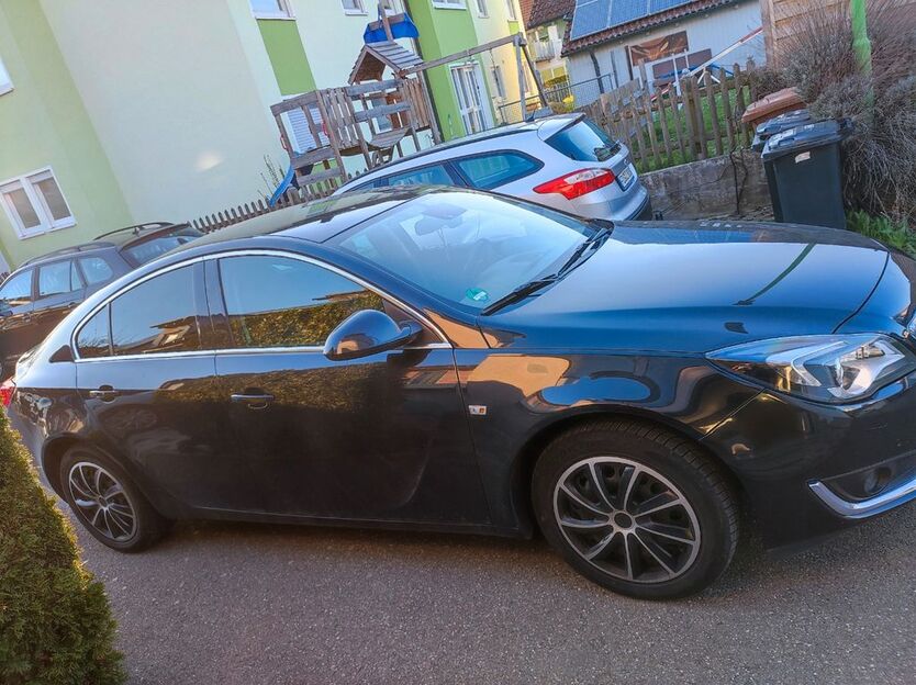 Opel Insignia 183.883 km 7.400 € Horb 72160