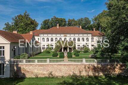 Haus Rosenau - 23 Zimmer, 972 m&sup2;, 3.200.000&euro; | Angebot:25564839