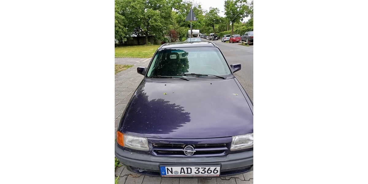 Opel Astra 88.000 km 1.300 &euro; Oberasbach 90522