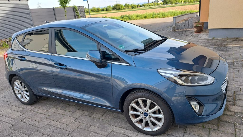 Ford Fiesta 73.000 km 13.390 &euro; Rust 77977