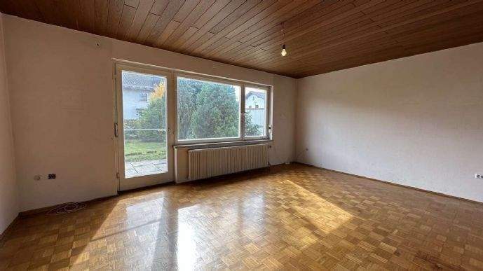 … AIGNER - Gelegenheit: EFH mit großem Grundstück für die ganze Familie ... 5 zimmer