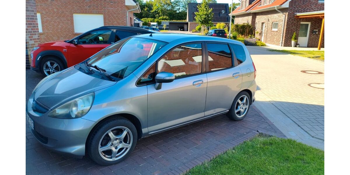 Honda Jazz 245.000 km 1.750 &euro; Hesel 26835