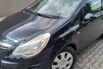 Opel Corsa 158.000 km 1.999 &euro; Bernburg / Saale 06406