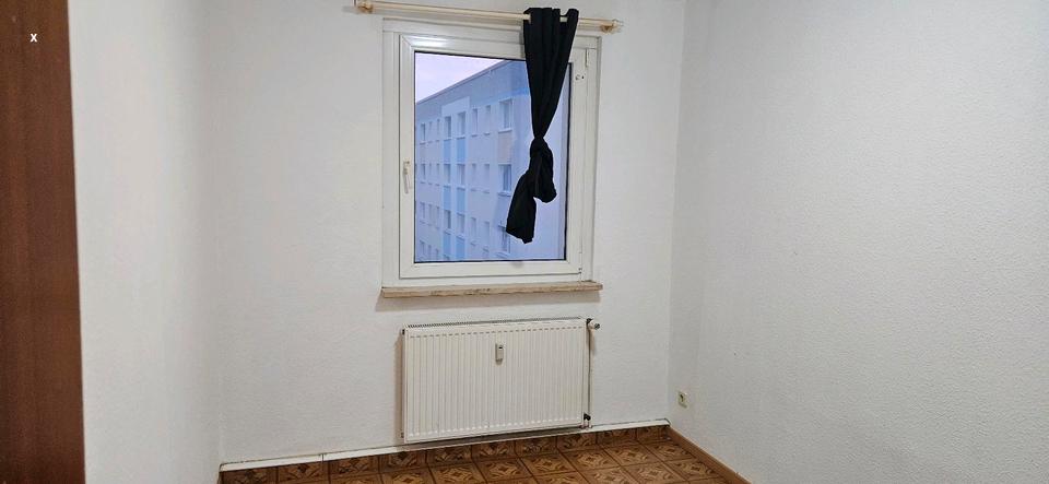 Etagenwohnung Dessau-Roßlau Brambach - 3 Zimmer, 59 m&sup2;, 50.000&euro; | Angebot:26824889