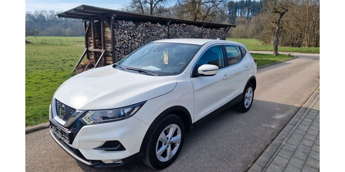 Nissan Qashqai 112.000 km 15.000 &euro; Langenbrettach 74243