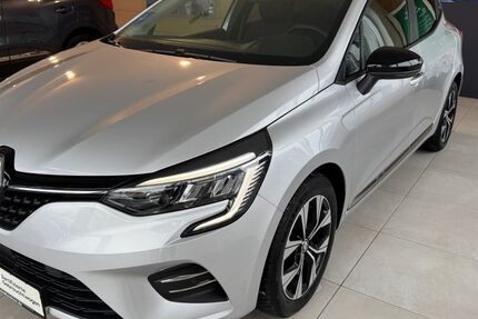 Renault Clio 25.644 km 13.890 &euro; Weißwasser 02943
