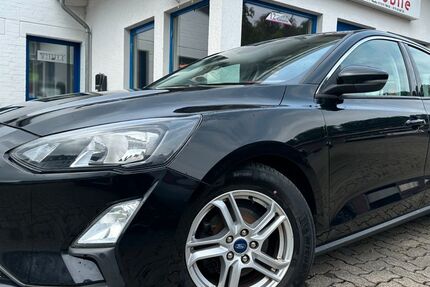 Ford Focus 115.000 km 12.449 &euro; Gummersbach (Zwischen Toom Markt und ATU) 51645